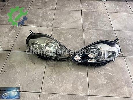 Fiat Punto Sağ Ön Far çıkma parça