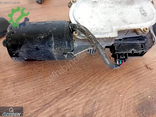 Fiat UNO Silecek Motoru çıkma parça