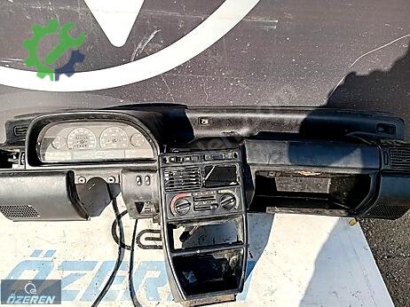 Fiat UNO Torpido çıkma parça