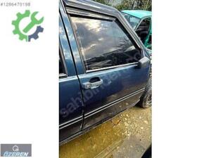 FIAT UNO 70S SAĞ ÖN KAPI ÖZEREN YEDEK PARÇA 05301368927