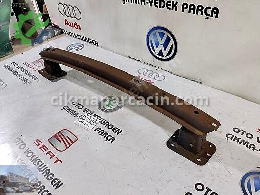 Ford Focus Arka Tampon Demiri R403226 çıkma parça