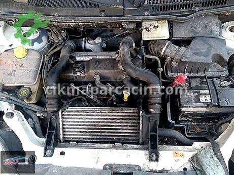 Ford Connect Silindir Kapak çıkma parça