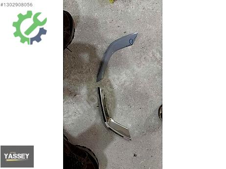 Ford Sis Farı Çerçevesi çıkma parça