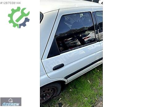Ford Escort Sağ Arka Kapı çıkma parça