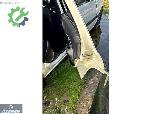 Ford Escort Sağ Arka Kapı çıkma parça