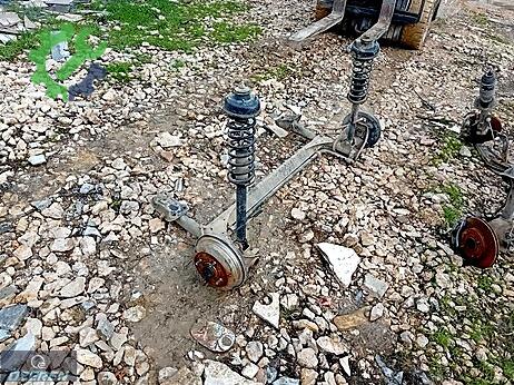 Ford Escort Arka Taşıyıcı çıkma parça