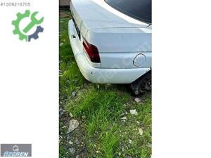 FORD ESCORT ARKA TAMPON ÖZEREN YEDEK PARÇA 05301368927