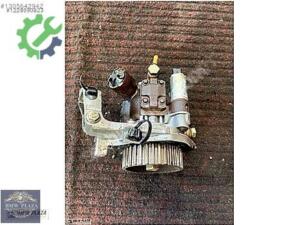 FORD FİESTA DV4 ORİJİNAL MAZOT POMPASI