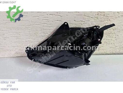 Ford Fiesta Van Sağ Ön Far çıkma parça