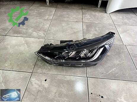 Ford Focus Sol Ön Far çıkma parça
