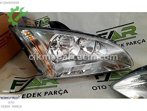 Ford Focus Sağ Ön Far çıkma parça