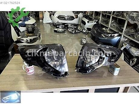 Ford Tourneo Sağ Ön Far çıkma parça