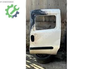 Fiat Doblo 4 sol orta sürgülü kapı
