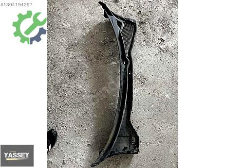 Fiat Egea Ön Cam Izgarası çıkma parça