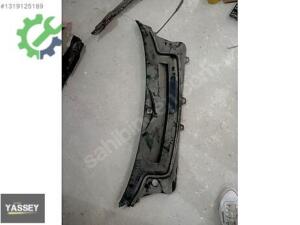 Ön Cam Izgarası Fiat Uno Çıkma