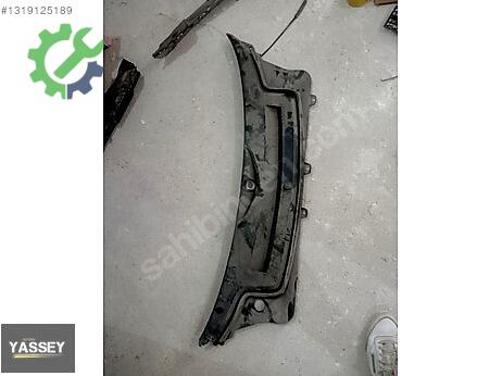 Fiat Uno Ön Cam Izgarası çıkma parça