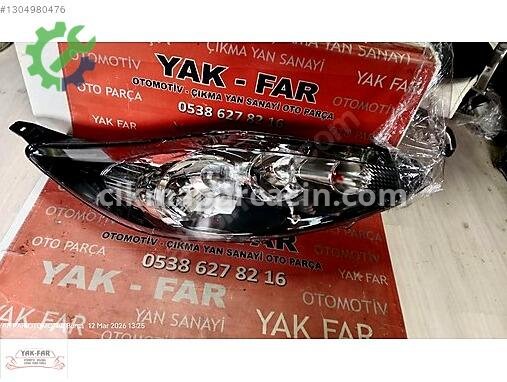 Ford Fiesta Sağ Ön Far çıkma parça