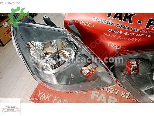 Ford Fiesta Sağ Ön Far çıkma parça