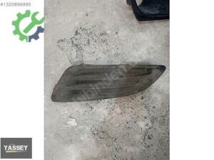 Ford Fiesta Çıkma Sis Farı Çerçevesi