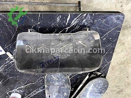 Ford Escort Gösterge çıkma parça