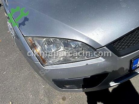 Ford Focus Sağ Ön Far çıkma parça