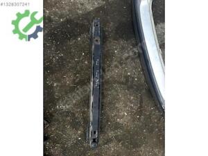 Ford focus mk2.5 arka tampon demiri