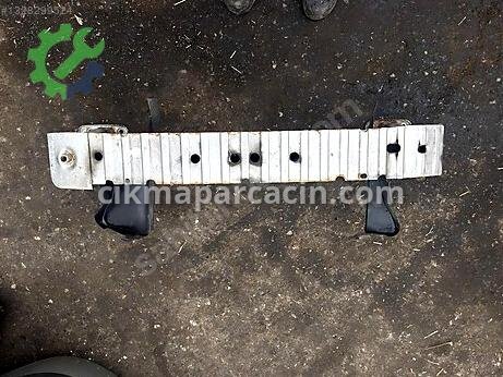 Ford Focus Ön Tampon Demiri çıkma parça