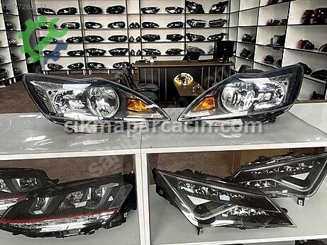Ford Focus Sağ Ön Far çıkma parça