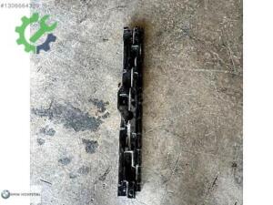 G30 SAĞ MARŞBİYEL BAKALİTİ PLASTİĞİ SAĞ 2 ORJİNAL