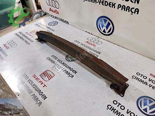 Volkswagen Golf Arka Tampon Demiri 5K0807305 çıkma parça