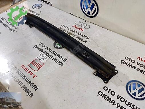 Volkswagen Golf Arka Tampon Demiri 1K0807629 çıkma parça