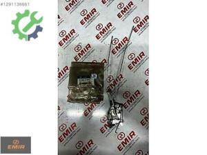 Hyundai Orijinal Sıfır Sağ Kapı 81120-44300