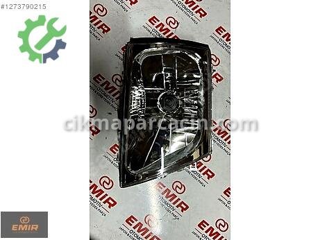 Toyota Hilux Sağ Ön Far çıkma parça
