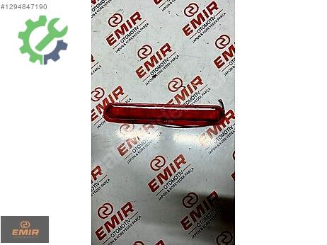 Toyota Hilux Tampon Reflektörü çıkma parça