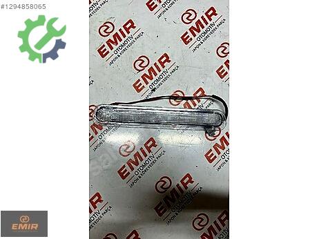 Toyota Hilux Tampon Reflektörü çıkma parça