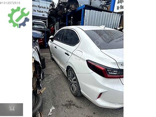 Honda Civic Sol Taşıyıcı çıkma parça