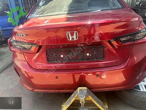 Honda City Arka Cam çıkma parça