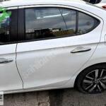 HONDA CİTY ORJİNAL ÇIKMA SOL ARKA KAPI BEYAZ