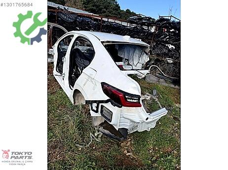 Honda City Sol Arka Çamurluk çıkma parça