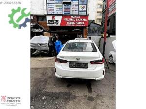 HONDA CİTY SOL ÖN KAPI BEYAZ HATASIZ ORJİNAL ÇIKMA KAPI