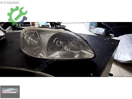 Honda Civic Sağ Ön Far çıkma parça