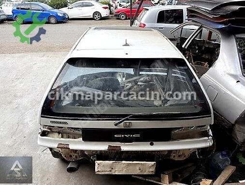 Honda Civic Sol Arka Çamurluk çıkma parça