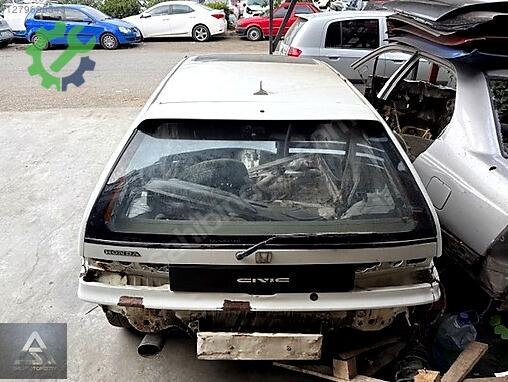 Honda Civic Sol Arka Çamurluk çıkma parça