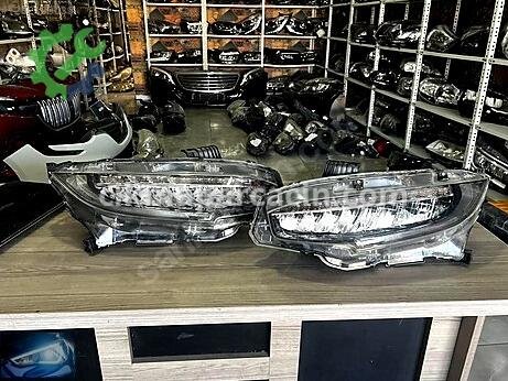 Honda Civic Sağ Ön Far çıkma parça