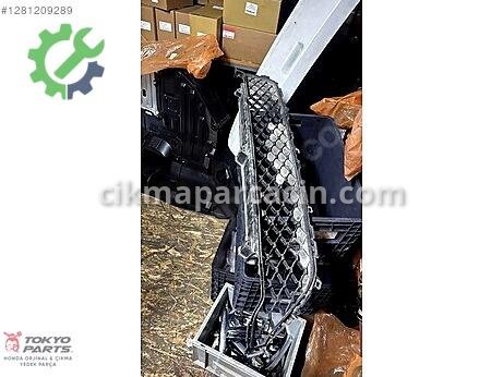 Honda HR-V Tampon Orta Izgara çıkma parça