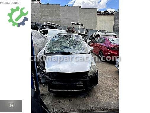 Honda Jazz Sol Ön Kapı çıkma parça