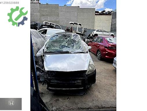 Honda Jazz Sol Ön Kapı çıkma parça
