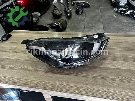 Hyundai i10 Sağ Ön Far çıkma parça