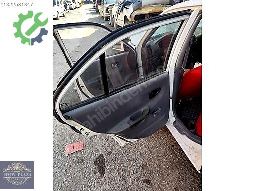 Hyundai Accent Sol Arka Kapı çıkma parça