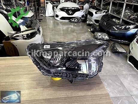 Hyundai Bayon Sol Ön Far çıkma parça